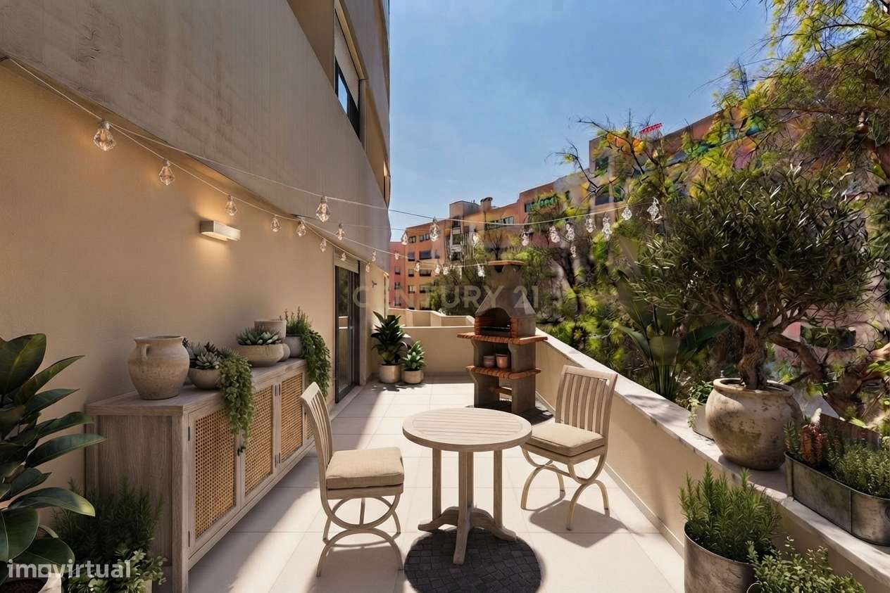 Apartamento T3 | Terraço, Box e Arrecadação | Urbanização da Ribeirada-3