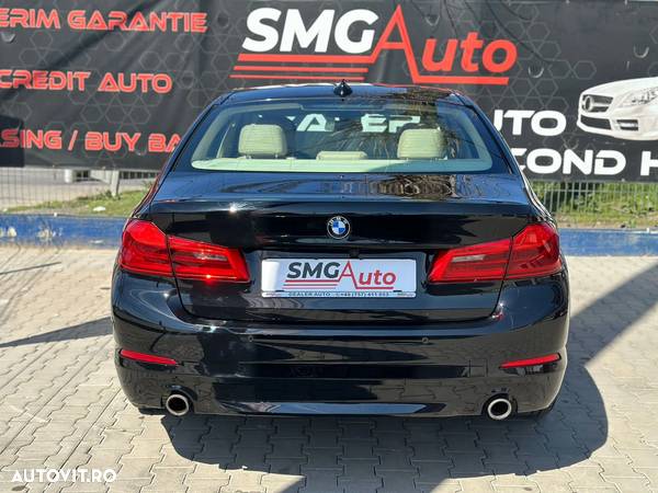 BMW Seria 5 520i AT - 4