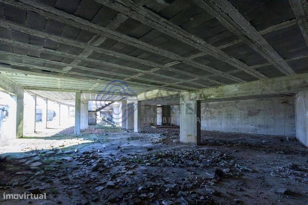 Terreno urbano prédio Multifamiliar – Campo - Valongo - Grande imagem: 3/10