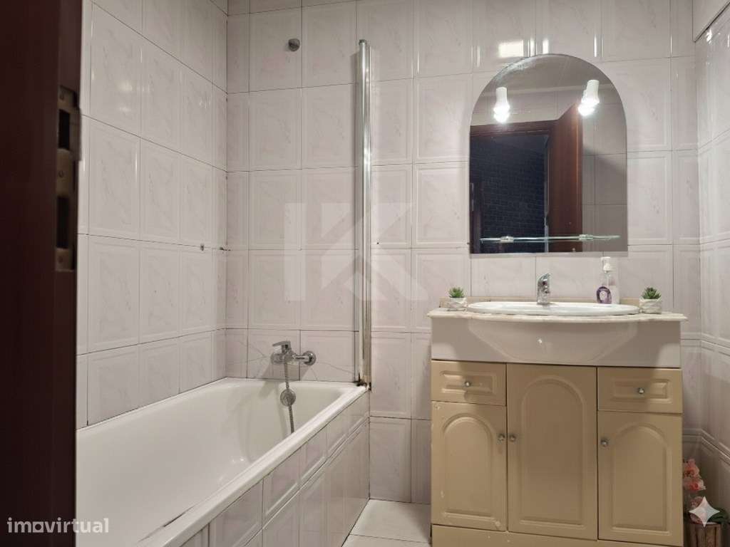 Apartamento T1 - Santo António-11