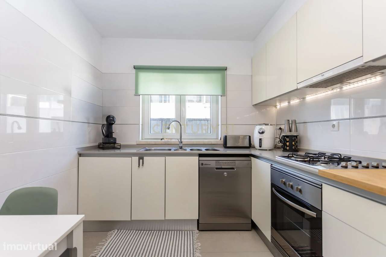 Moradia em banda T3 no Alto do Moinho-7