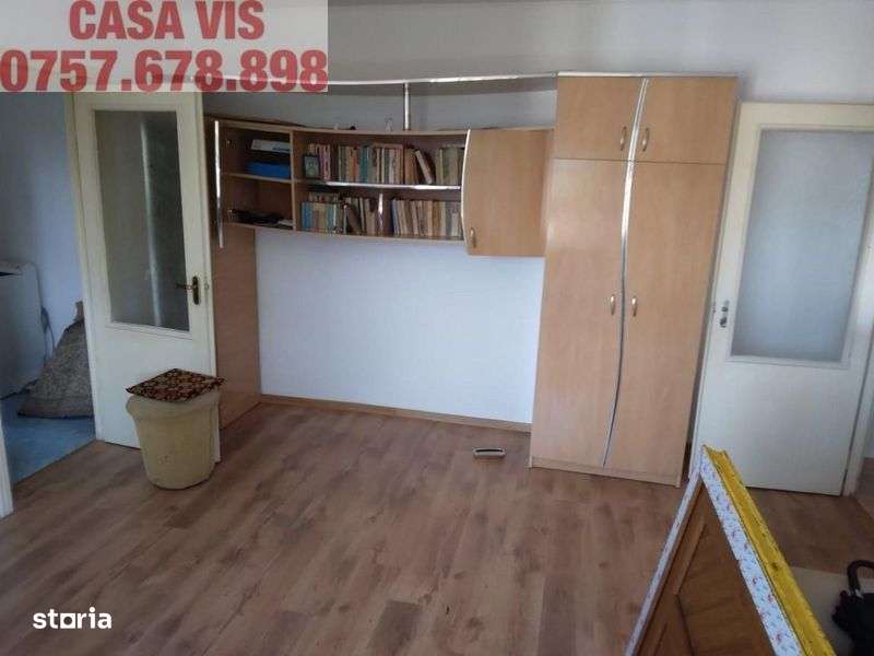 Apartament 2 camere in Onesti, zona centrala. - Imagine principală: 5/8