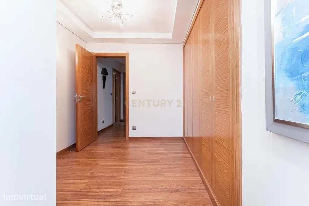 Moradia T8 de grande dimensão em S. João dos Montes, Vila Franca de Xi-14