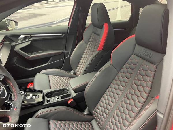 Audi RS3 TFSI Quattro S tronic - 6