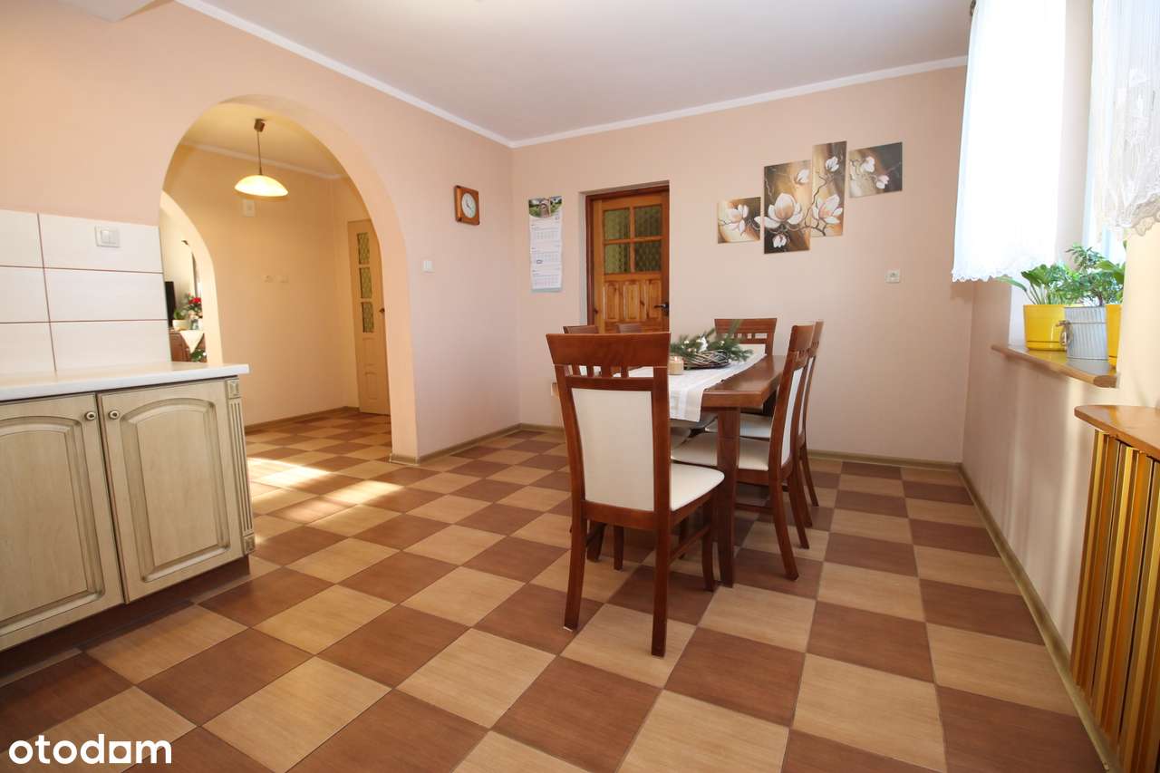 Fantastyczny dom w spokojnej i zielonej okolicy.-1