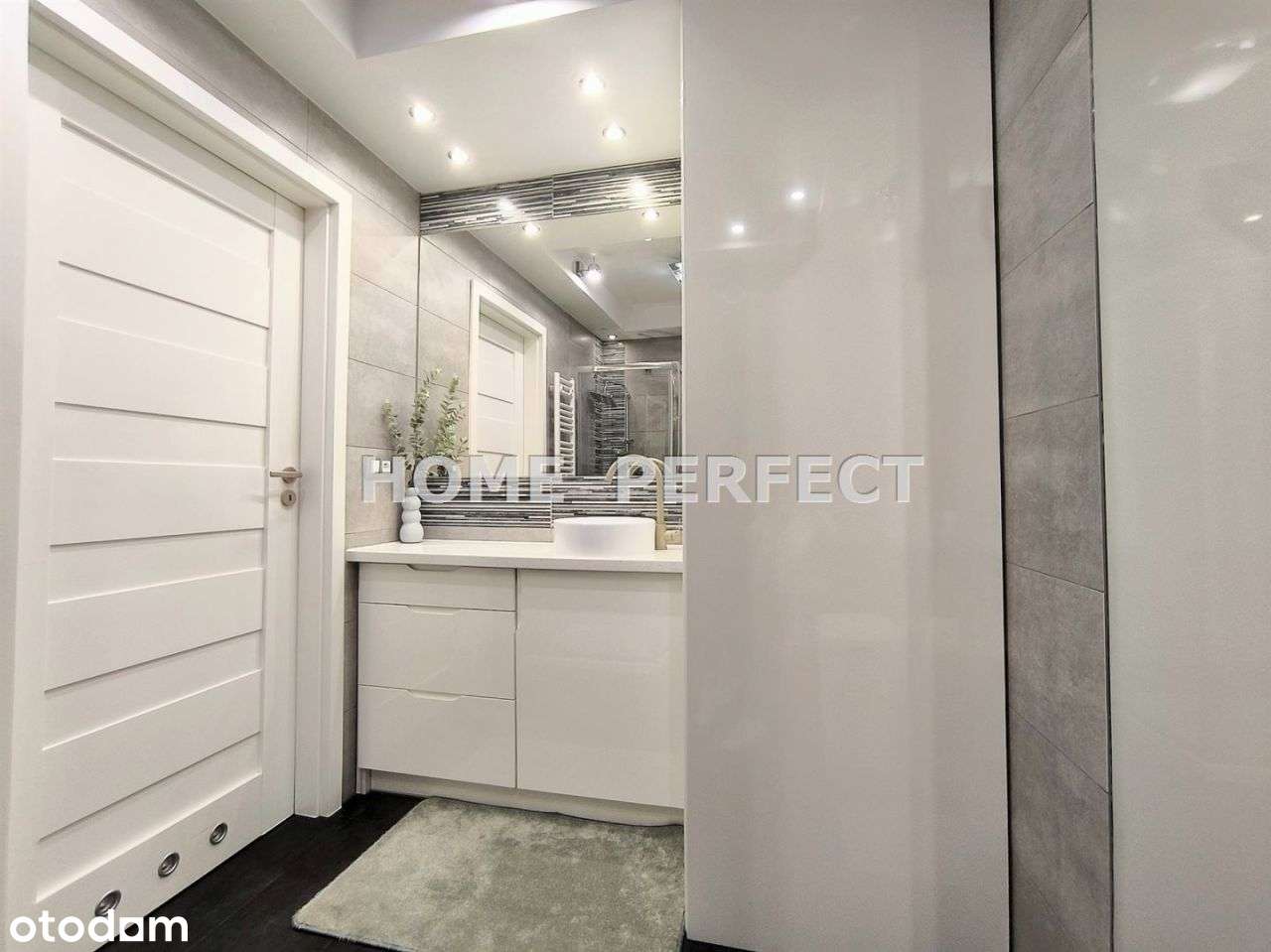 Mieszkanie z dużym balkonem-Klonowa 33-7