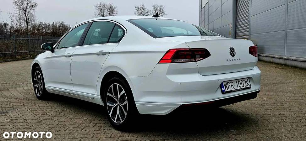 Volkswagen Passat 2.0 TSI Elegance DSG - 4