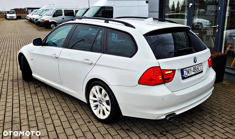 BMW Seria 3 320d - 6