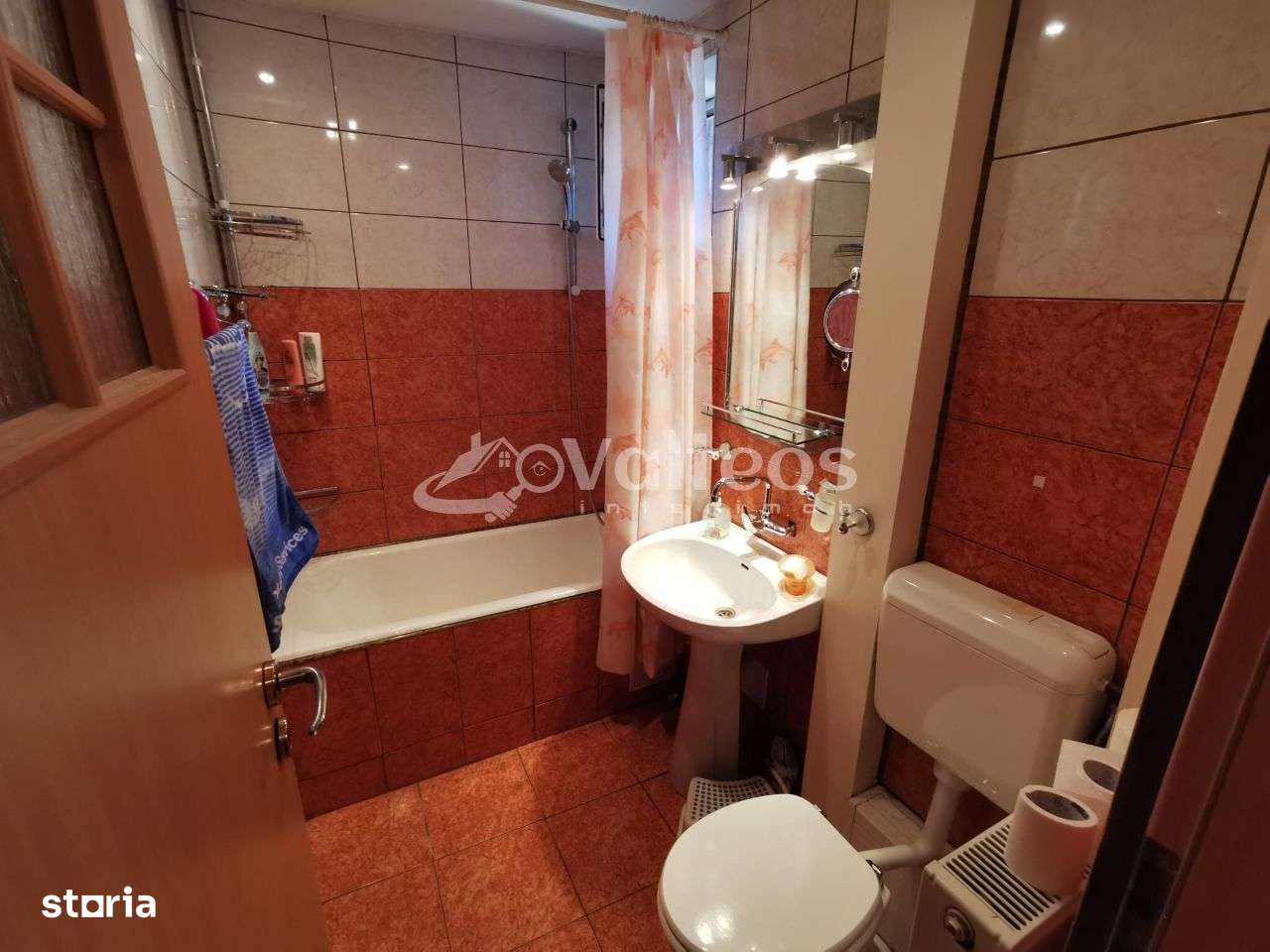Reșița, apartament 4 camere (2X2), 120 mp, etaj 2, zona Universitate-9