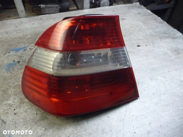 BMW E46 LIFT SEDAN LAMPA LEWY TYŁ TYLNA LEWA - 3