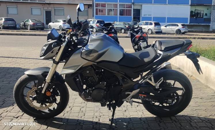 Honda Hornet 750 (Carta A2) - 2