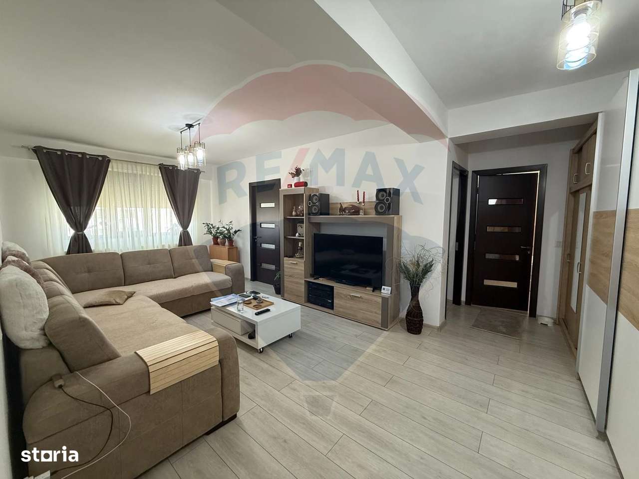 Apartament 3 camere + loc parcare privat cartier Magnolia Aeroport - Imagine principală: 1/9