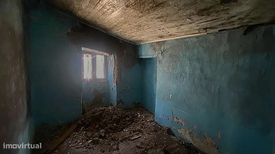 Moradia, logradouro, anexo, para recuperar, aldeia Famões, Bombarral-12