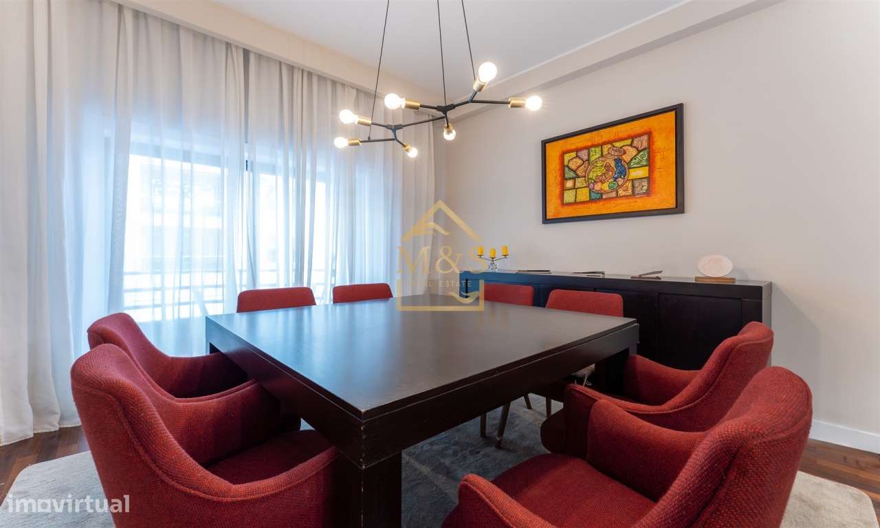 Apartamento T4-Varanda-Garagem - 600Mts da Praia - Metro- Matosinhos-12