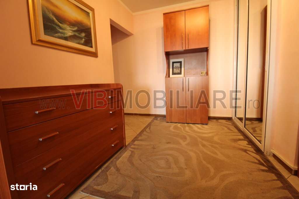 Piata Alba Iulia-Rond Alba Iulia-centrala proprie-87 mp-vedere panoram - Imagine principală: 3/13