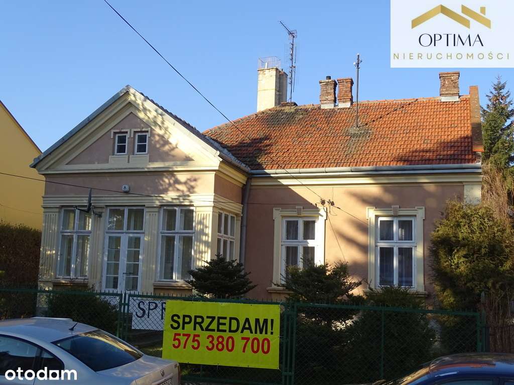 Sprzedam Unikatowy dom z lat 20-ych w Centrum-0