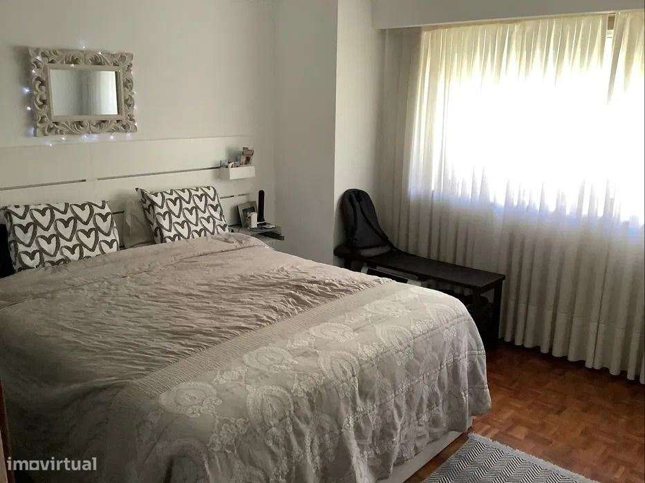 Exceelente T3 -2 lug.garagem-terraço-urgente- Aeroporto-1