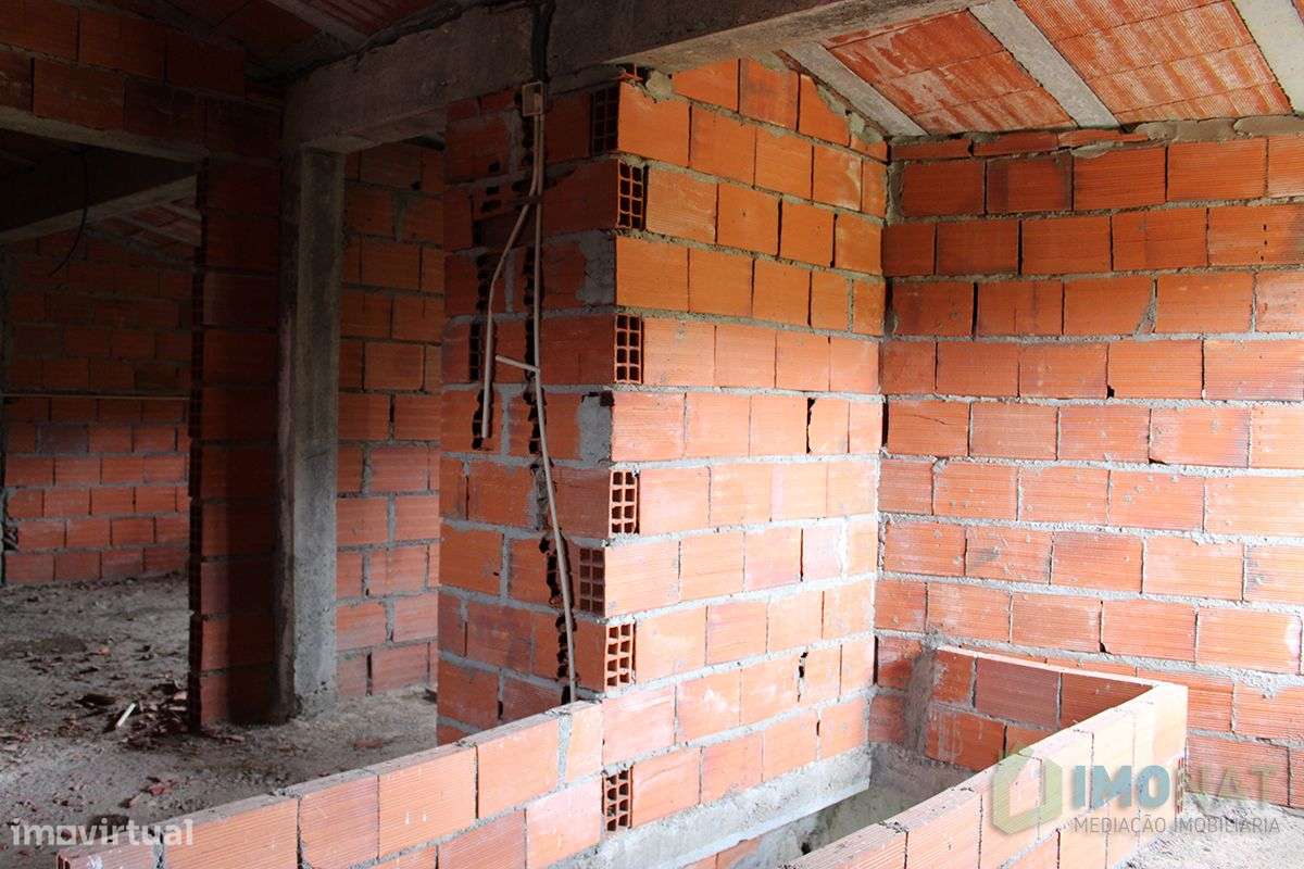 Moradia T6 - Grande imagem: 2/32