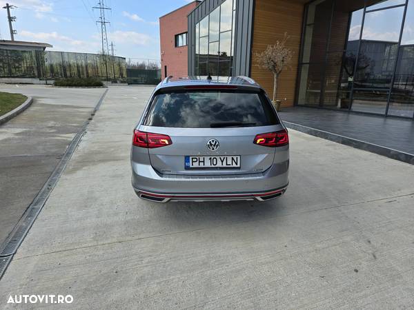 Volkswagen Passat Alltrack 2.0 TDI DSG 4Motion - 2