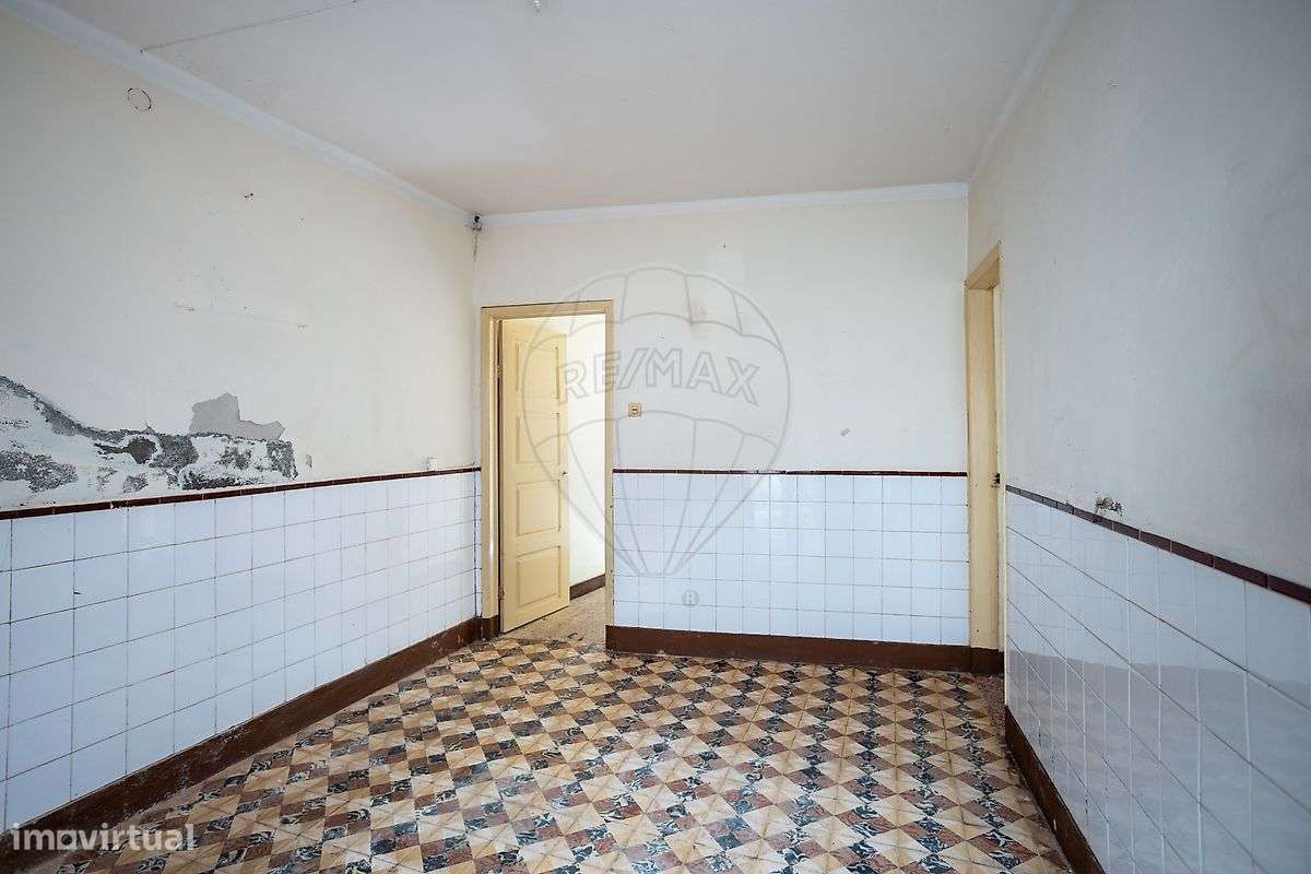 Moradia T4 para venda-7