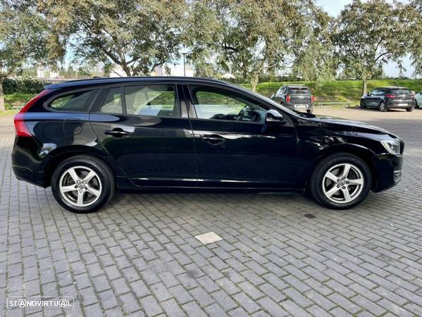 Volvo V60 2.0 D2 Momentum Drive Geartronic - 13