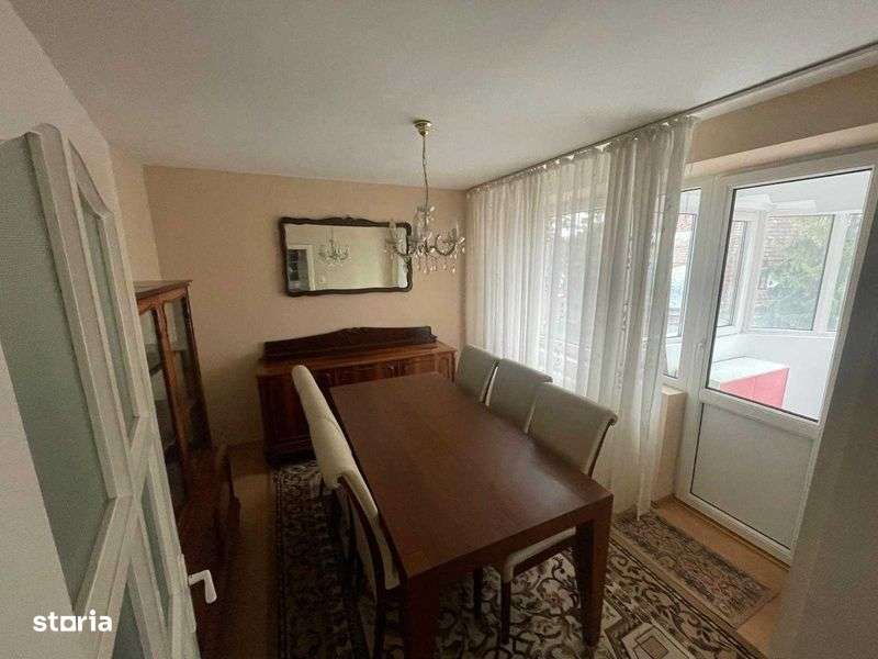 Apartament 4 camere de vanzare zona Coroana de Aur - Imagine principală: 5/8