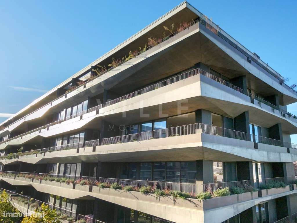 Apartamento T3 | 3 Frentes | Varandas | 2 Lugares de Garagem | Naut...-35
