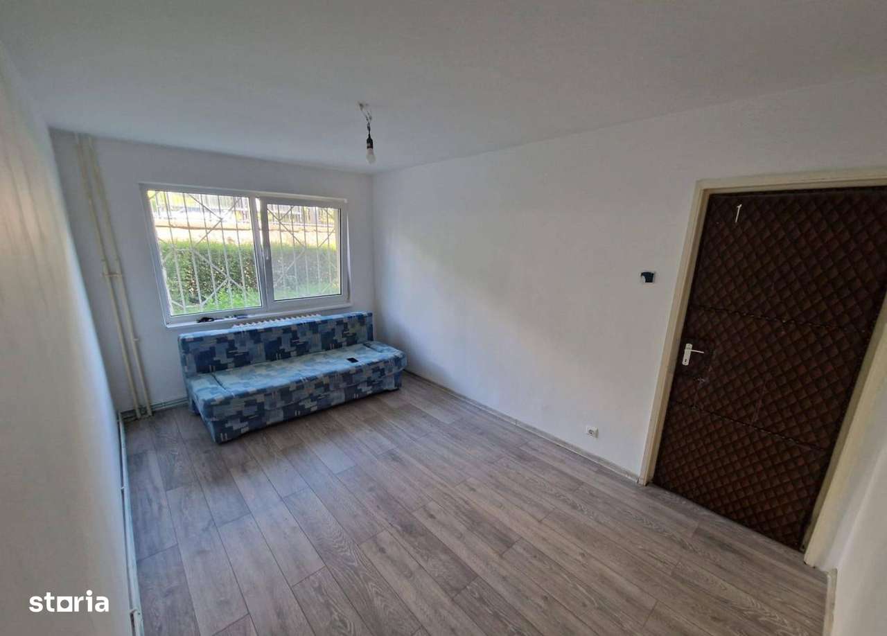 Apartament 3 camere decomandat, 65m Manastur, zona Primaverii-0