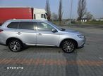 Mitsubishi Outlander 2.2 DID Intense + 4WD - 8