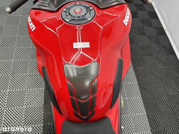 Ducati Panigale V4S - 31