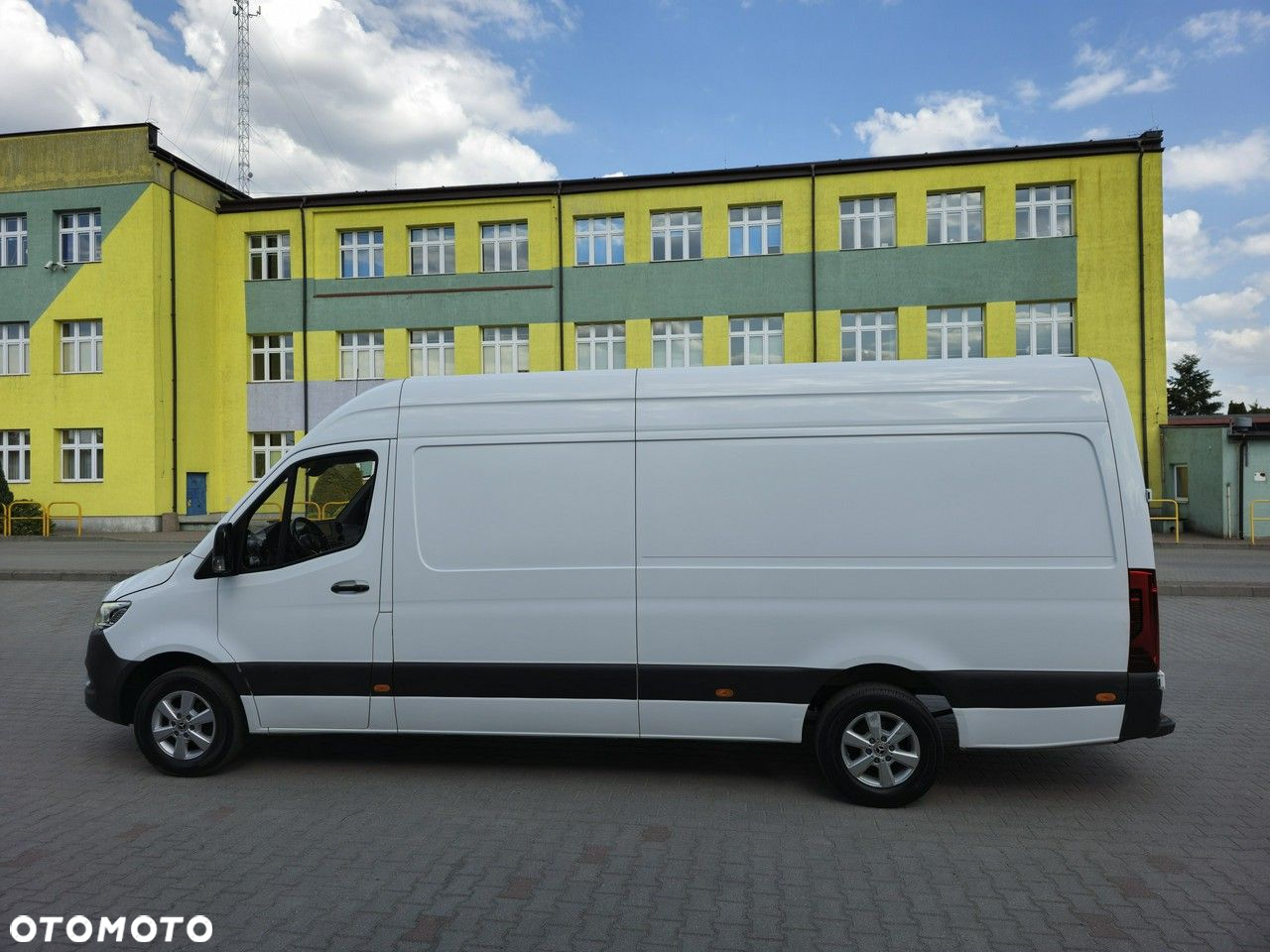 Mercedes-Benz Sprinter - 5