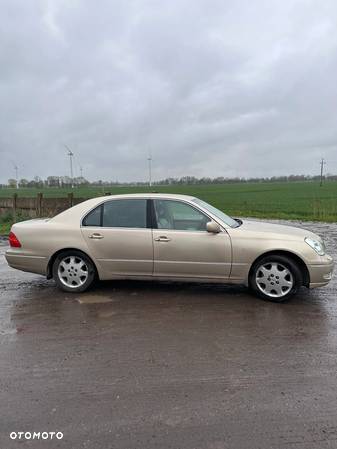 Lexus LS 430 Prezydent - 3