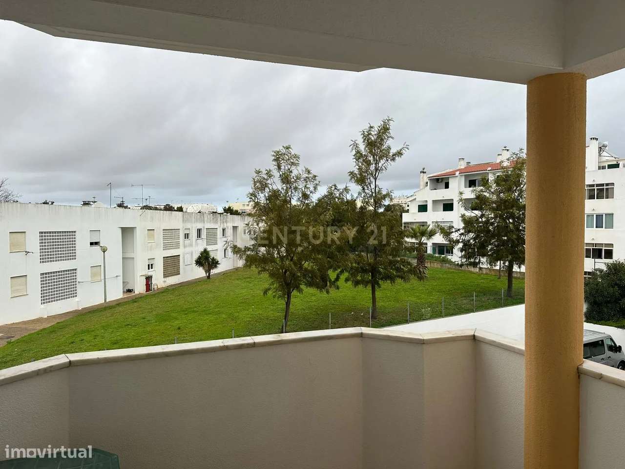 Magnífico apartamento T2 com Piscina e vista mar no coração de Albufei-9