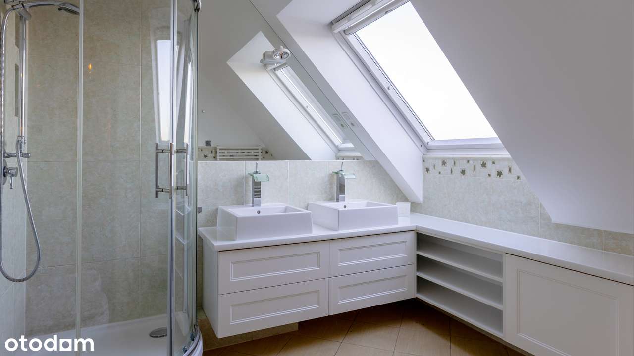 KARŁOWICE- 4 pok. z balkonem, klimatyzacja, garaż-14