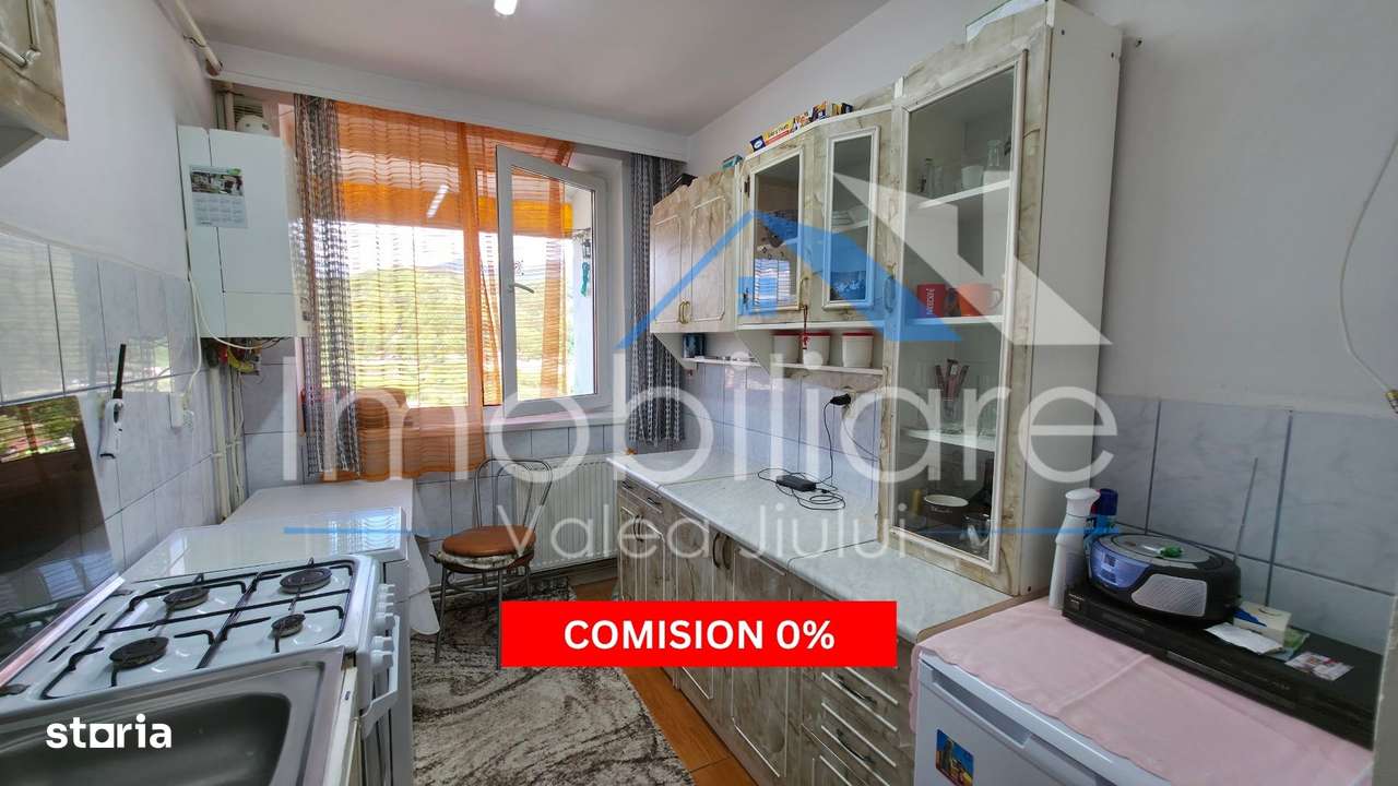 Apartament cu 2 camere decomandate – Lupeni, Strada Parângului - Imagine principală: 1/11