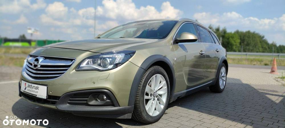 Opel Insignia 1.6 T Cosmo EU6 - 9