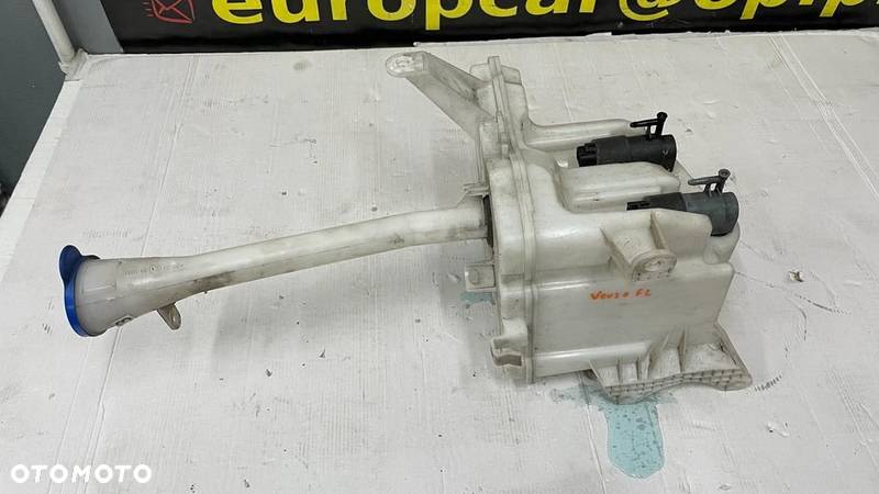 TOYOTA VERSO LIFT 13- ZBIORNIK SPRYSKIWACZY XENON 85350-0F033. - 3