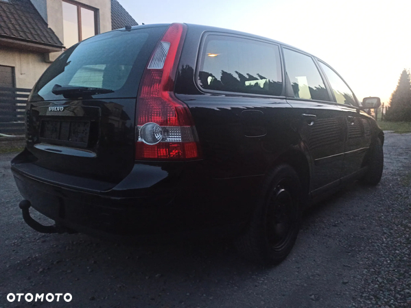 Volvo V50 2.4i Momentum - 3