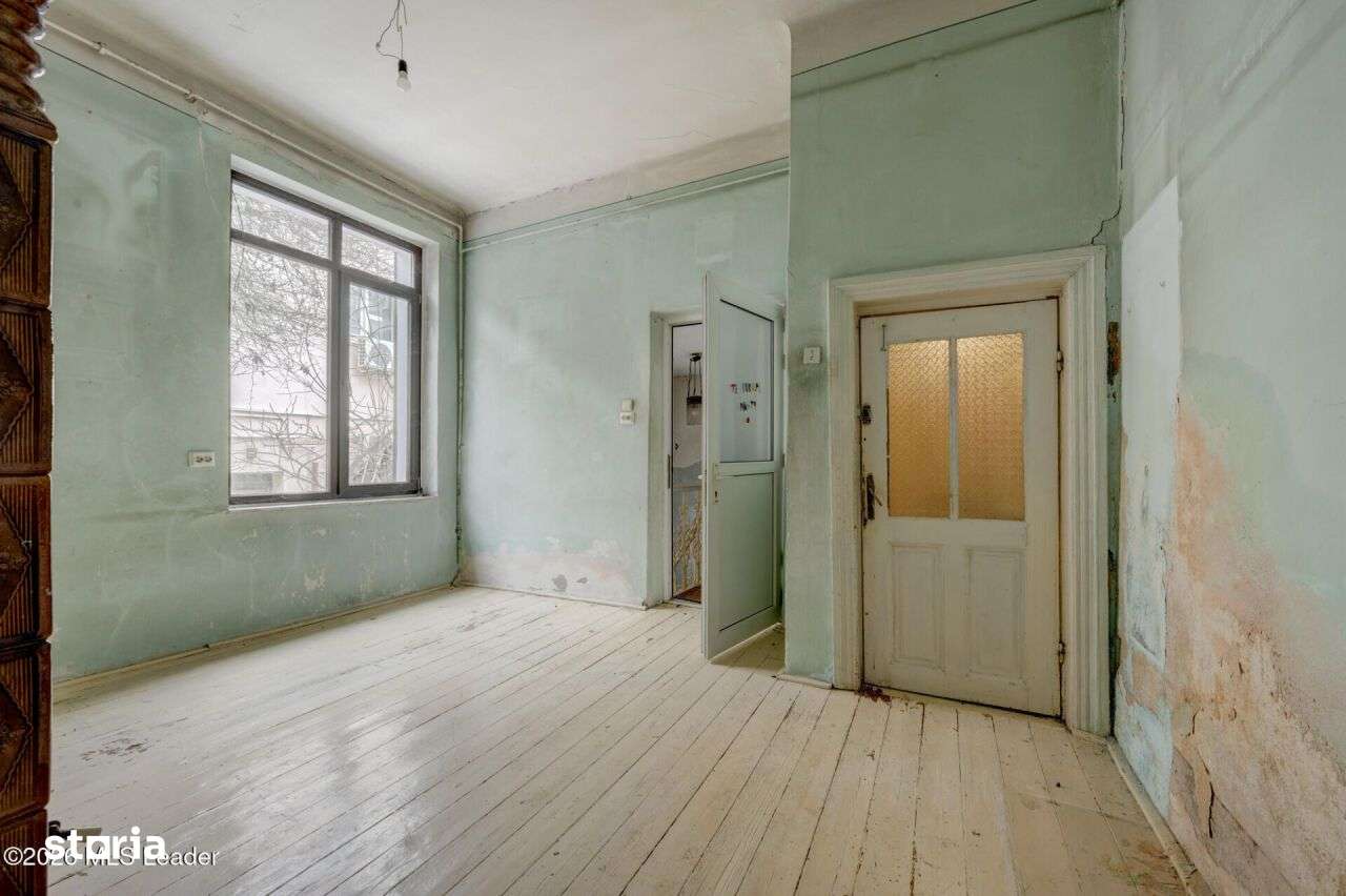 Casă 4 camere, rond Regina Maria, exterior renovat-11