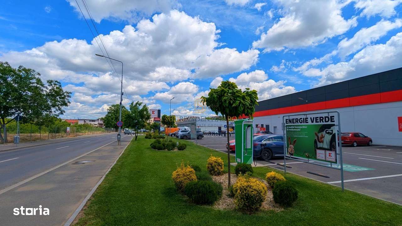 Spatiu comercial 223 mp, vitrina 13 ml, acces dublu, Bd. Metalurgiei-10