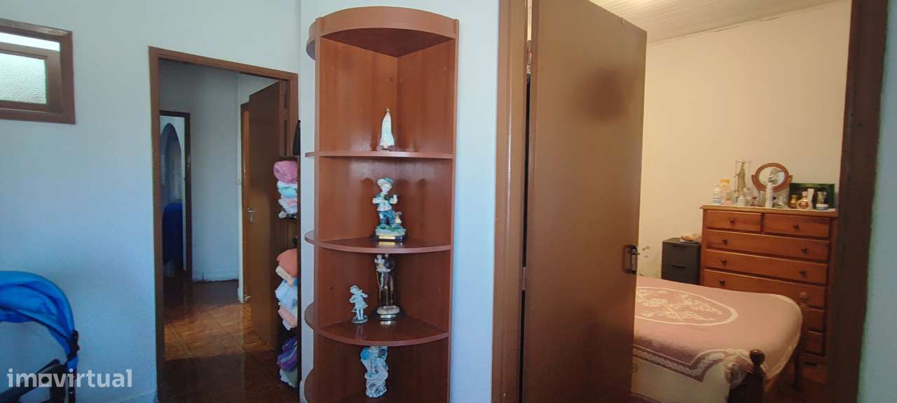 Casa de Habitação com Grande Terreno a 9 minutos da Figueira-21