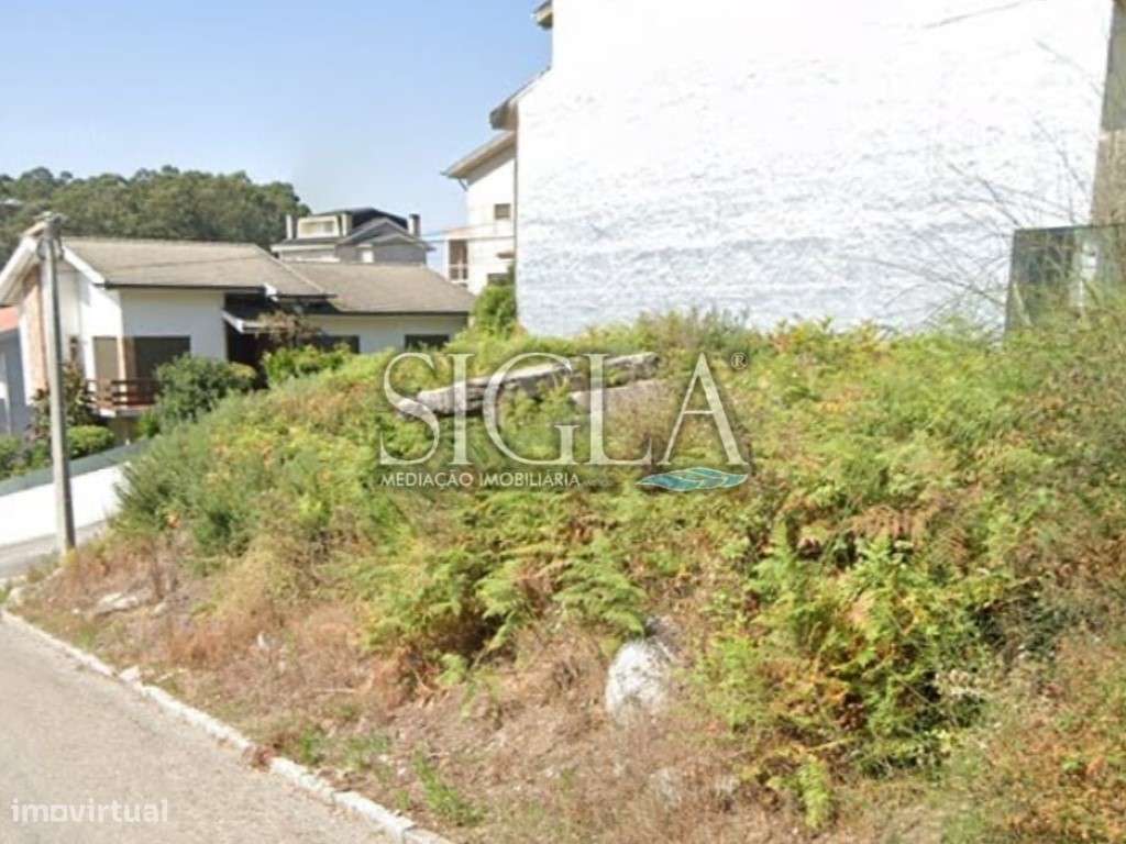 Terreno em Pedroso - Grande imagem: 2/3