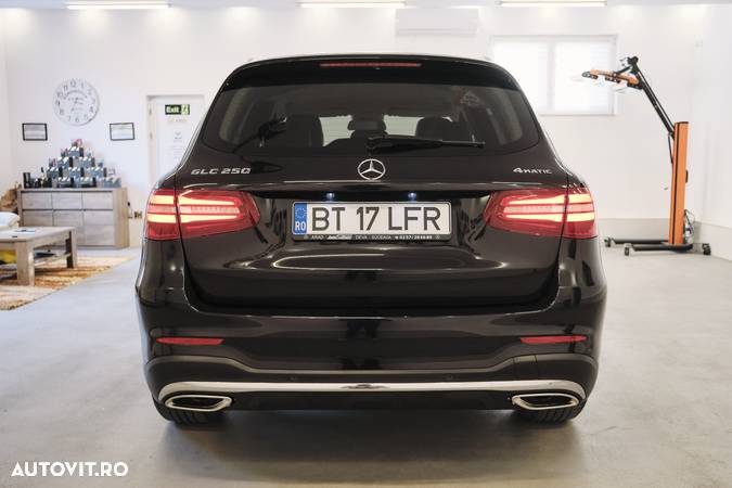 Mercedes-Benz GLC 250 4MATIC - 14