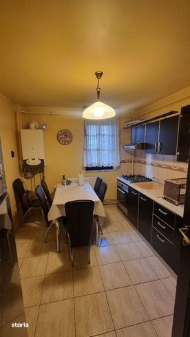 Ag. Avantaj Imobiliare apartament 3 cam km 0-5