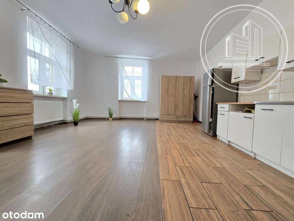 Przestronne mieszkanie w centrum miasta - Pełny obrazek: 4/13