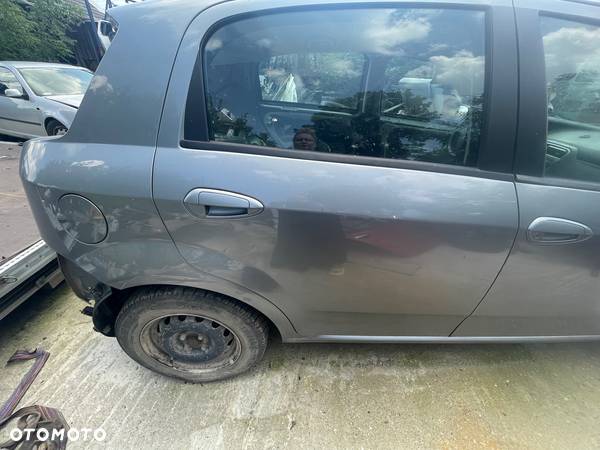 DRZWI PRAWE TYLNE FIAT GRANDE PUNTO C403 - 1