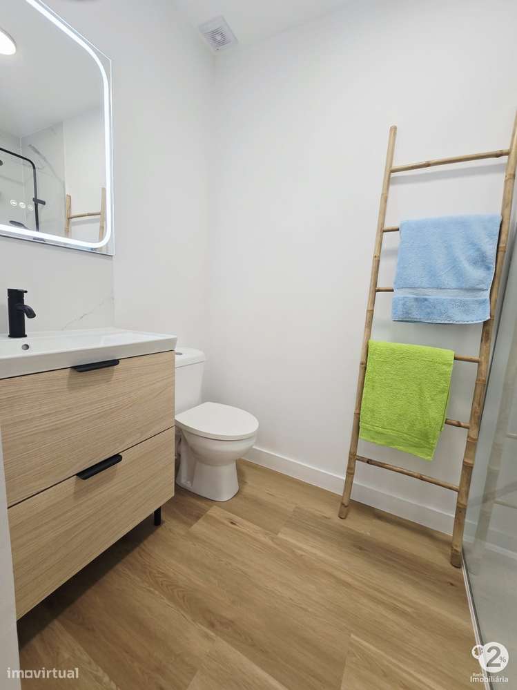 Moradia T0 Duplex totalmente remodelada no Bonfim-7