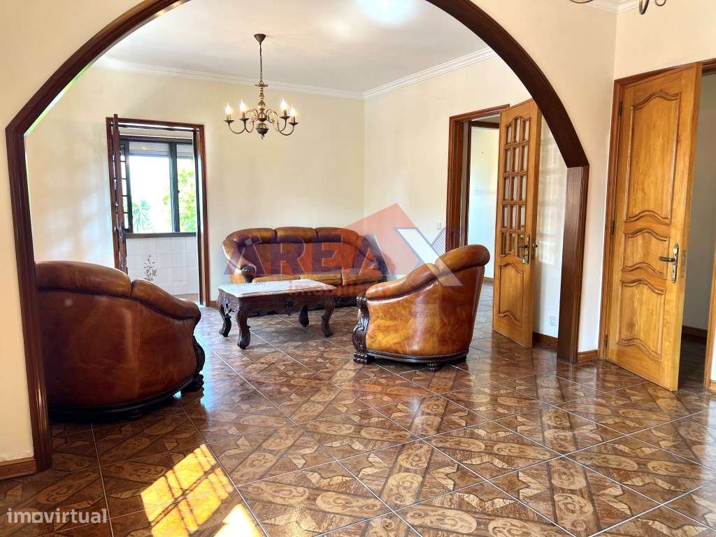 MORADIA BI-FAMILIAR-35