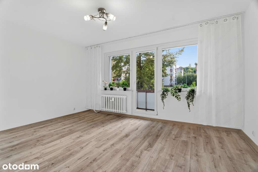 Mieszkanie 4 pok. z balkonem przy ul. Kościelnej.-0