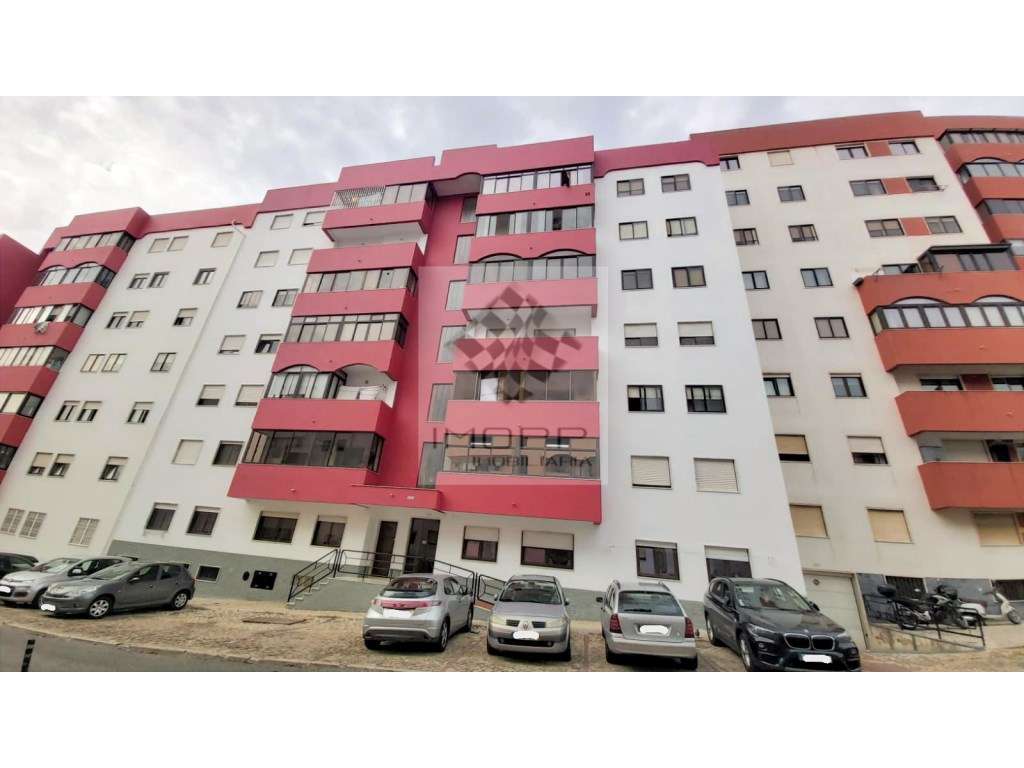 Fantástico Apartamento T2 em Matarraque - São Domingos de Rana-0